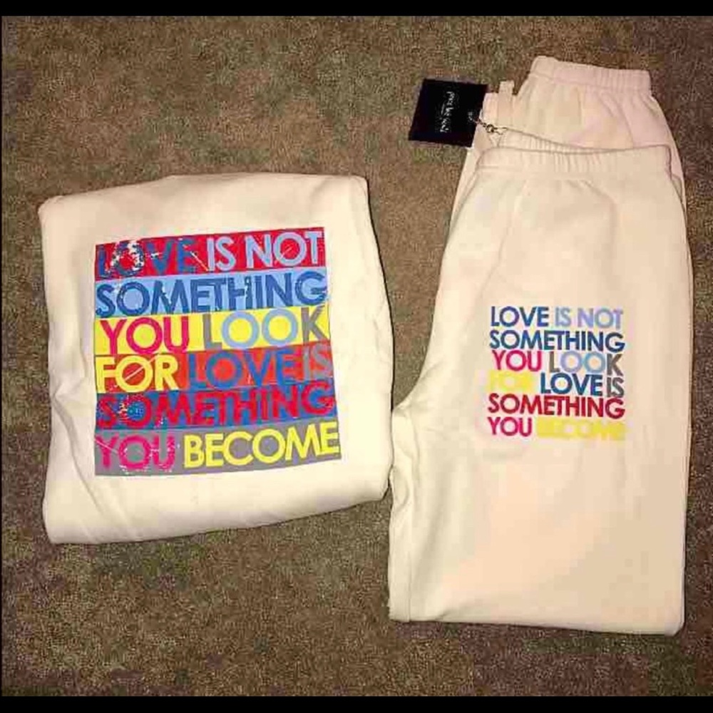 NWT Peace Love World outfit. Retail $158.